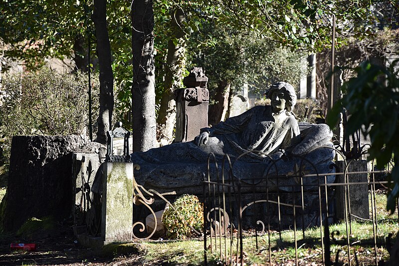 Il Vecchio Cimitero di Viggiù? Sarà più vivo che mai: “Scavi archeologici e studi racconteranno la storia delle persone sepolte”