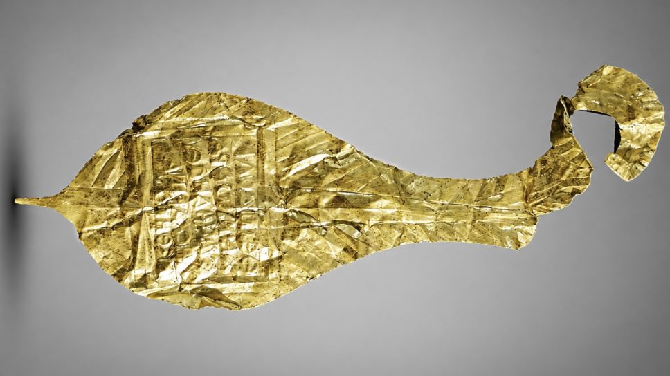 Georgia, nel forte romano di Apsaros spunta una lamina votiva in oro dedicata a Giove Dolicheno
