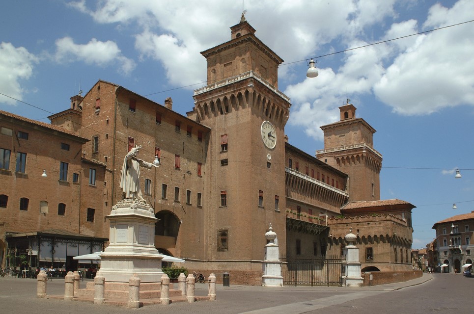 Castello Estense, 641 anni dopo la prima pietra (e a 14 dal terremoto del 2012) parte il grande cantiere di restauro